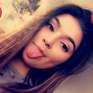 Meet your Posher, Alyssa